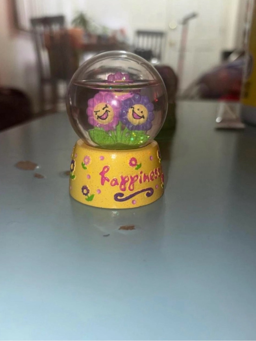Vintage Y2K Claires Snow globe Happiness